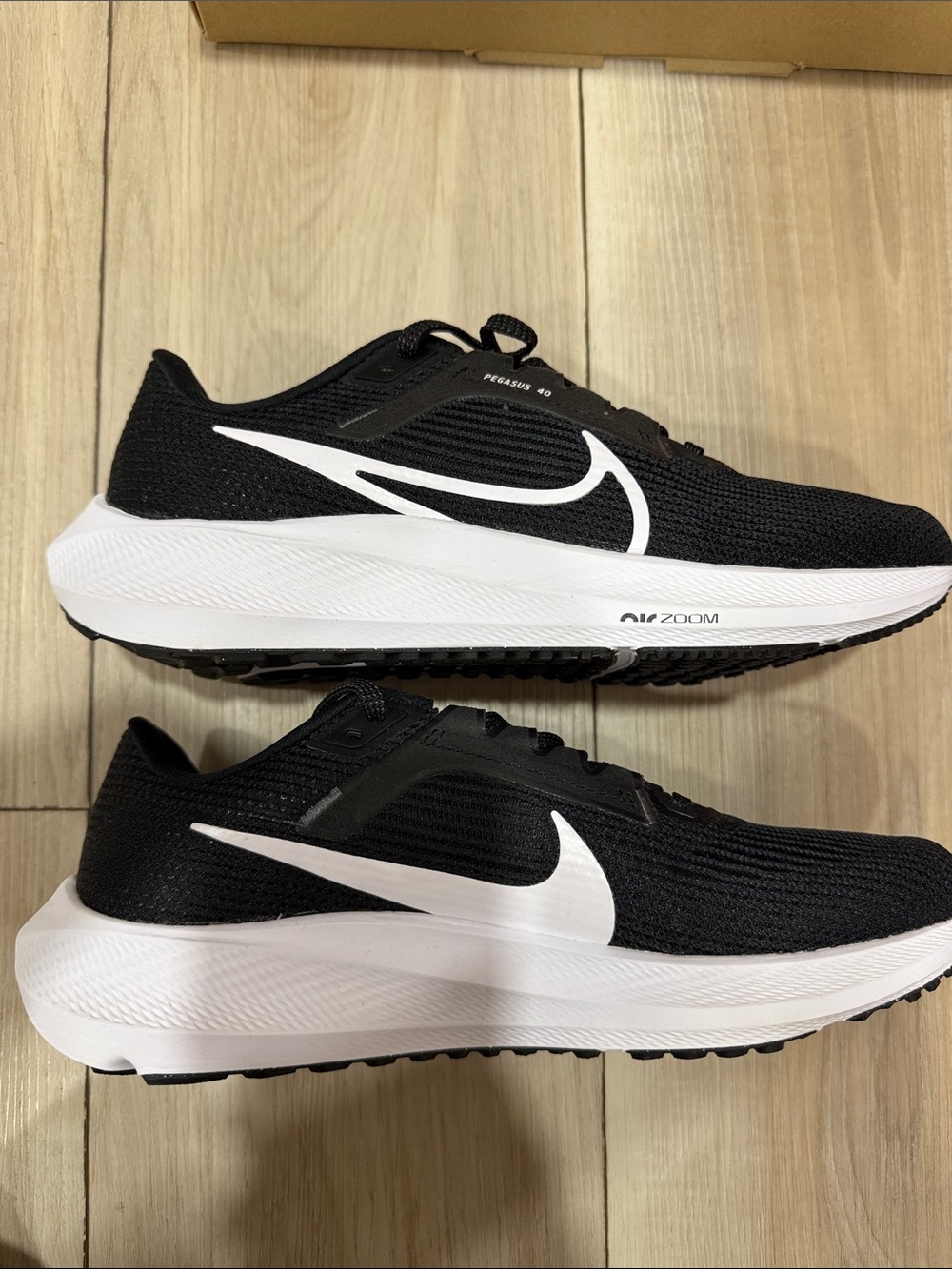 Nike Black and White Running Sneakers